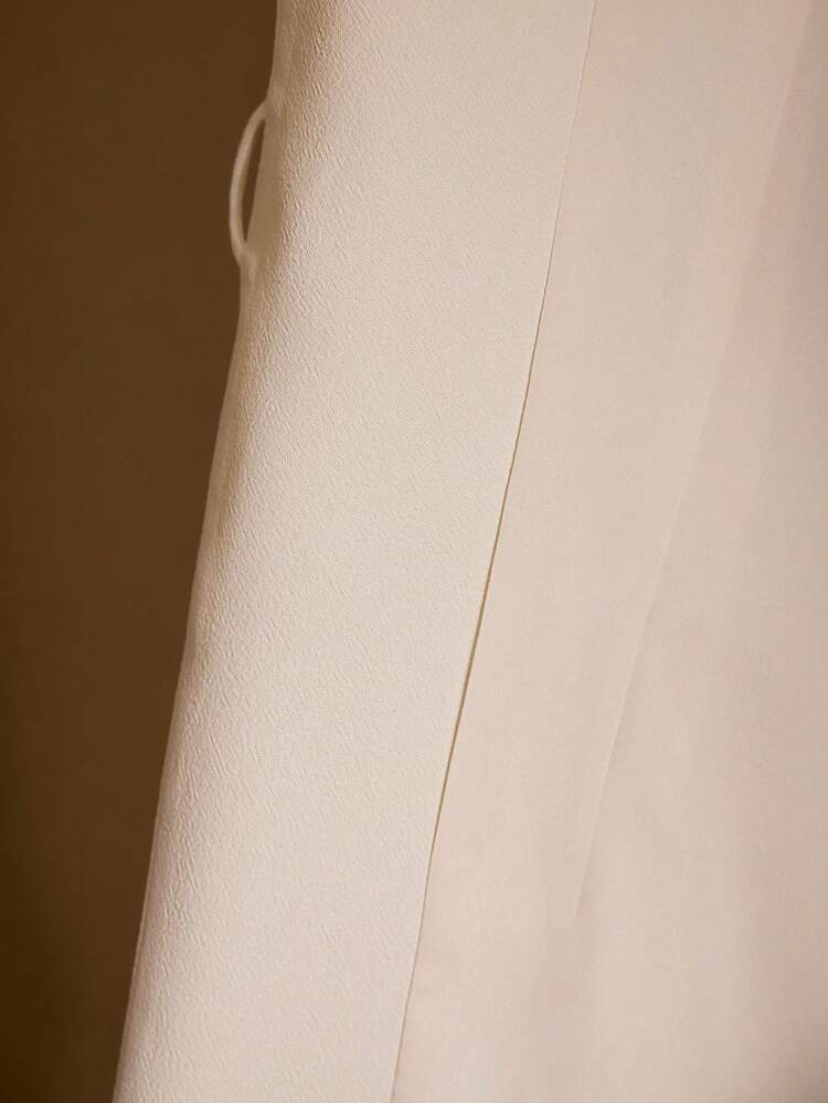 Traje de blazer y pantalón largo de tela texturizada con hebilla metálica especial, elegante y para uso diario para mujer, primavera/otoño