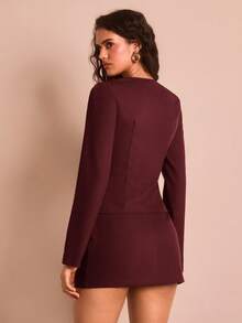 SHEIN Glamour 女士优雅性感OL风深V领长袖上衣搭配迷你裙套装，适合职业女性，商务着装，秋冬季穿着。 - 酒紅色 - 查看 2