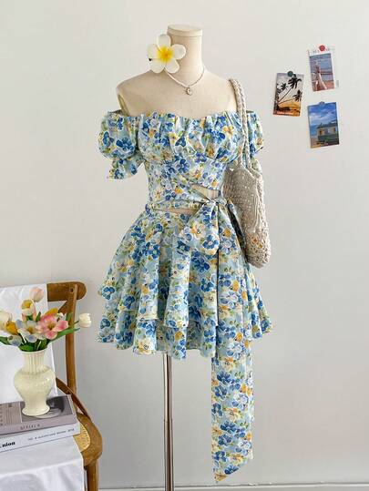 Soleia Damset med blommönster, baraxlad kortärmad topp och kjol, 2-delat set