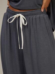 Athîral 女士深灰色简约长裤，适合日常休闲穿着，舒适柔软的针织面料，宽松的H字版型，休闲女装，新年必备 - Iron Gray - 查看 3