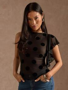 SHEIN BAE 女士波点印花荷叶袖修身时尚上衣/新年女装/休闲波点黑色上衣外出派对上衣 - 黑色 - 查看 1