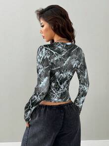 SHEIN Tall CURVE 大码女式 Y2K 街头风树枝图案抹胸 V 领 T 恤 - 灰色 - 查看 2