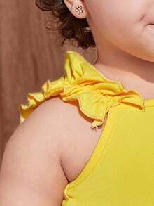 SHEIN Babygirl Cute Yellow Knit Camisole Top And Elastic Waist Shorts Set, Summer - Yellow - View 3