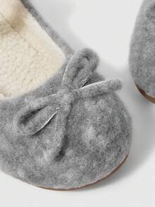 ROMWE Kawaii Bow Decor Comfortable Casual Flat Shoes, Suitable For Walking, Travel And Vacation, Autumn/Winter For Christmas - Grey - View 5