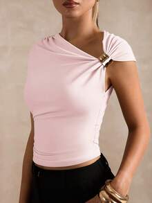 SHEIN BAE Women's Y2K Solid Color Metal Decor Asymmetric Neck Ruched Fitted T-Shirt