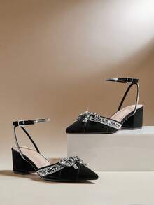 SHUZIA #GlamChic 女士水钻蝴蝶结装饰尖头磨砂皮黑色粗跟露跟高跟鞋 – 闪亮踝带，优雅舒适，适合派对和正式场合穿着。 - 黑色 - View 5
