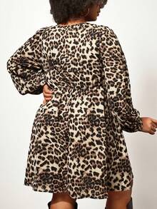 Enliva Robe longue à manches longues pour femmes grandes tailles, robe imprimée léopard à taille élastique, pour la morphologie arrondie en pomme - Tabac - Voir 2