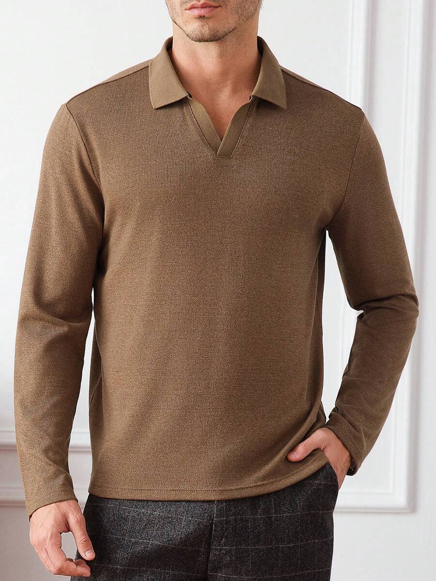 Core Aspect Chemise polo à manches longues col V unie marron café coupe régulière pour hommes, style "Old Money", style décontracté et simple. Chemise polo à manches longues pour hommes en automne, en tricot crocheté, de couleur unie, chemise polo en tricot, chemise polo décontracté, chemise polo col V, convient pour les sorties quotidiennes, les rassemblements entre amis, les week-ends décontractés, un excellent cadeau pour le petit ami ou le mari. Chemise polo en tricot marron best-seller sur INS pour hommes. - Marron - Voir 1
