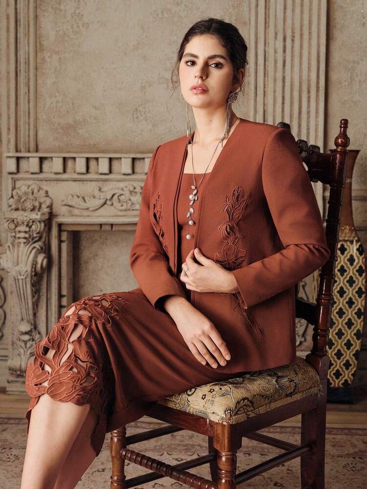 Ensemble élégant et formel pour femmes en 2 pièces : veste blazer brodée avec découpes et robe, convient pour les fêtes, le travail chic, la remise des diplômes, les mariages, robe rouge