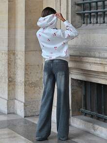 Mima John Damen Kirsch-Muster Sweatjacke mit Zippverschluss und Dropped Shoulders, Herbst Thermo, Langarm Oberteil - Weiss - Übersicht 2