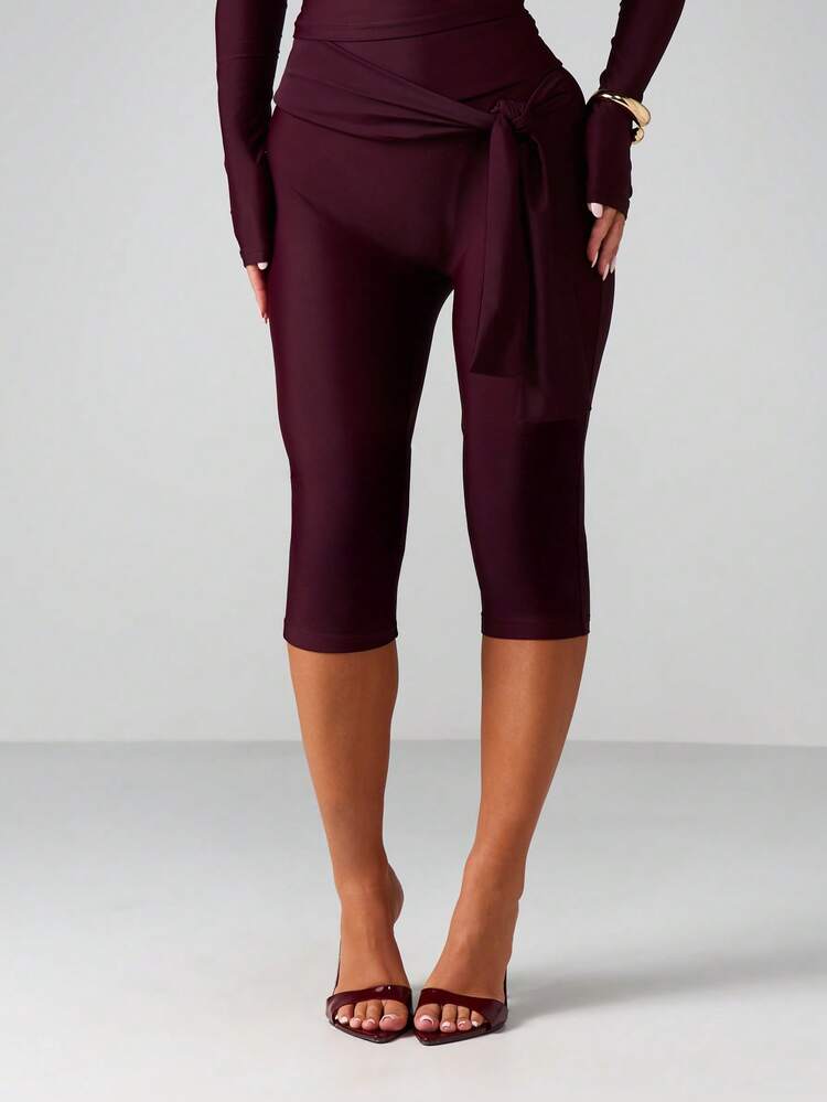 MISSGUIDED Legging Capri de Cintura Alta com Amarração Frontal e Detalhe de Nó para Conforto e Estilo Casual do Dia a Dia