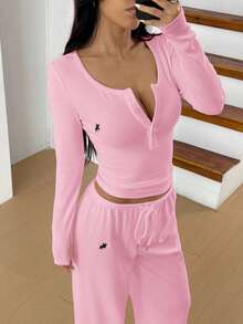 SHEIN EZwear Bộ đồ thường ngày thường ngày cho nữ, áo thun và quần dài dệt kim cài nút họa tiết ngựa nửa kín đáo màu hồng - Hồng - Xem 6