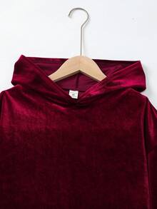 SHEIN 两件套少女优雅丝绒套头卫衣，宽松版型，印花图案，搭配打底裤，酒红色圣诞套装 - 酒紅色 - 查看 3