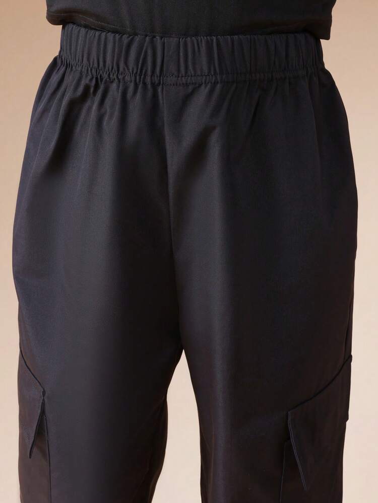 Cropped Hoodie With Cargo Joggers Set