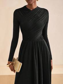 Zivah 2025秋季新款音乐节及毕业典礼休闲优雅交叉领长袖A字连衣裙，适合日常穿着、海滩、度假、日光浴、派对等场合。 - 黑色 - 查看 4