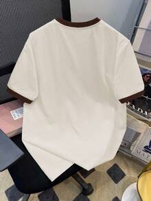 Manfinity Joysei 男士棕色袖口拼接汽车标语印花T恤