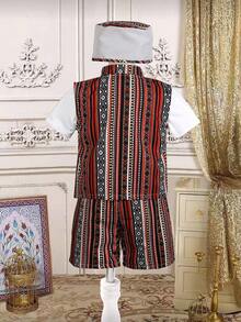 3件套男童灰色背心套装，搭配白色T恤，融合和谐的色彩搭配和独特的复古图案，展现充满趣味和时尚感的独特文化魅力。 - 淺灰色 - 查看 2