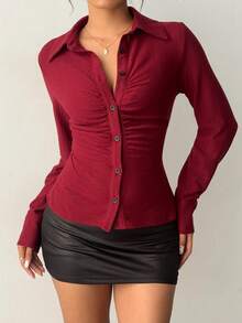 FavEase Chemise en jacquard tricoté rouge pour femmes : Top à encolure en V stretch élevé avec une coupe cintrée à la taille et des fronces sur le buste, pour les sorties, les fêtes et le Nouvel An.