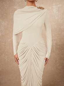 Lumalex Đầm ôm body tay dài họa tiết lưới mềm mại, bồng bềnh, chất liệu kim loại bất đối xứng dành cho nữ - Màu be - Xem 5