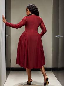 Truni 大码女士优雅A字连衣裙，蕾丝细节，甜心领拼接设计，长袖连衣裙，适合梨形/三角身材 - 酒紅色 - 查看 2