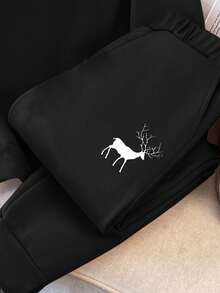 Manfinity Joysei مجموعة هوديي وبنطلون رياضي مطبوع عليها رسم غزال للرجال للارتداء اليومي، مبطنة بالحرارة، للخريف والشتاء، 2 قطعة - الأسود - مشاهدة 3