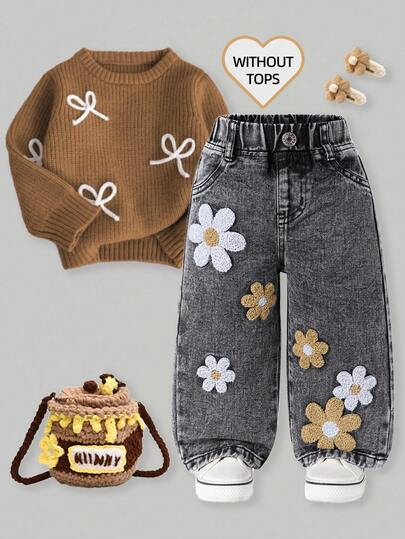 SHEIN Baby/Infant Girls' Fashion Snowflake Distressed Embroidered Flare Pants Baby GirlFashionable Vintage Floral Embroidered Blue Denim Skinny Jeans Toddler Jean With Flowers Babygirl Jeans Cozy Baby Black Pants Baby Jeans Pants Girls Baby Denim Pants