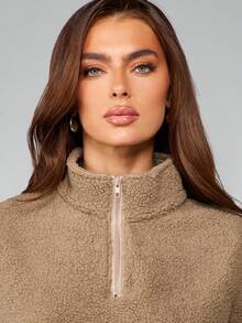 MISSGUIDED 宽松漏斗领四分之一拉链羊羔绒套头卫衣，长袖设计，适合秋冬季节，舒适休闲。 - 綠色 - 查看 4