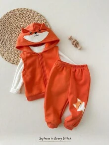 Cozy Pixies 3件套男婴可爱动物印花保暖针织纯色柔软圆领长袖套头衫、带帽保暖背心外套、松紧腰印花裤套装，适合冬季穿着 - 橘色 - 查看 5