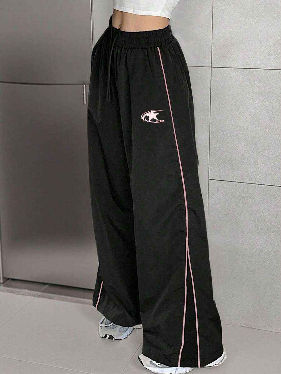 SHEIN Tween 女童休闲时尚街头风格侧白撞色缝线前中印花黑色运动裤 - 淺粉色 - 查看 1