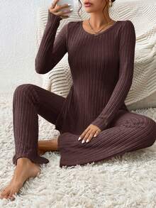 SHEIN Essnce Bộ đồ 2 món thường ngày cho nữ, áo thun trơn cổ tròn tay dài xẻ tà hai bên, màu trơn, kèm quần ống loe - Cà phê nâu - Xem 5