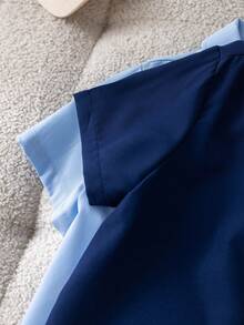 SHEIN 4件套男童休闲学院风蓝白撞色动物纹针织Polo衫短袖开衫和松紧腰短裤，适合度假、外出、居家、上学等场合。 - 彩色 - 查看 4