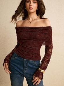 Poéselle 女士时尚露肩长袖修身蕾丝性感上衣 - 酒紅色 - 查看 3