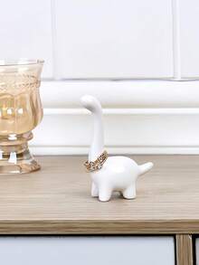 Joivida 1 PC Popular Dinosaur Alpaca Ring Display Stand Waterproof Adorable Jewelry Holder Creative Craft Ornament Beautiful Home Decor Gift Idea For Jewelry Lovers