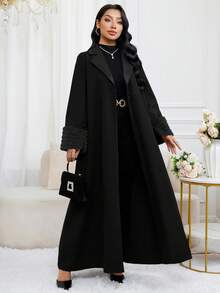 Al Najma 女士优雅翻领拼接人造毛皮袖口长袍，秋季款 - 黑色 - 查看 4