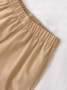 Genkimix Kids 两件套男童套装，儿童针织舒适条纹二合一卫衣，白色撞色领，时尚有型，搭配卡其色松紧腰宽松裤，适合秋冬季度假及日常穿着。