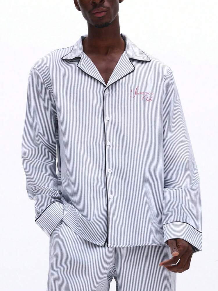 Ensemble pyjama rayé à manches longues et boutons