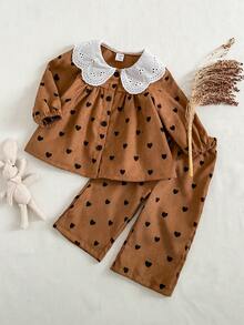 SHEIN 2pcs Baby Girls Doll Collar Long Sleeve Heart Print Loose Cute Set, Vintage Brown Lapel Shirt Top Paired With Elastic Waist Wide Leg Pants Casual Outfit, Suitable For Spring & Autumn - Brown - View 3