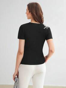 MOTF PREMIUM 女性珍珠鑲嵌裝飾t恤 - 黑色 - 查看 8