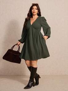 Elaquor 大码纯色V领灯笼袖纹理面料休闲百搭连衣裙 - 軍綠色 - 查看 3