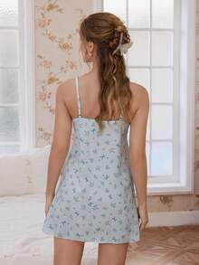 SHEIN Conjunto de pijama de mujer con camisola de encaje con parches de flores y lazo romántico, y bata de manga larga con cinturón, ropa de invierno - Celeste - Ver 2