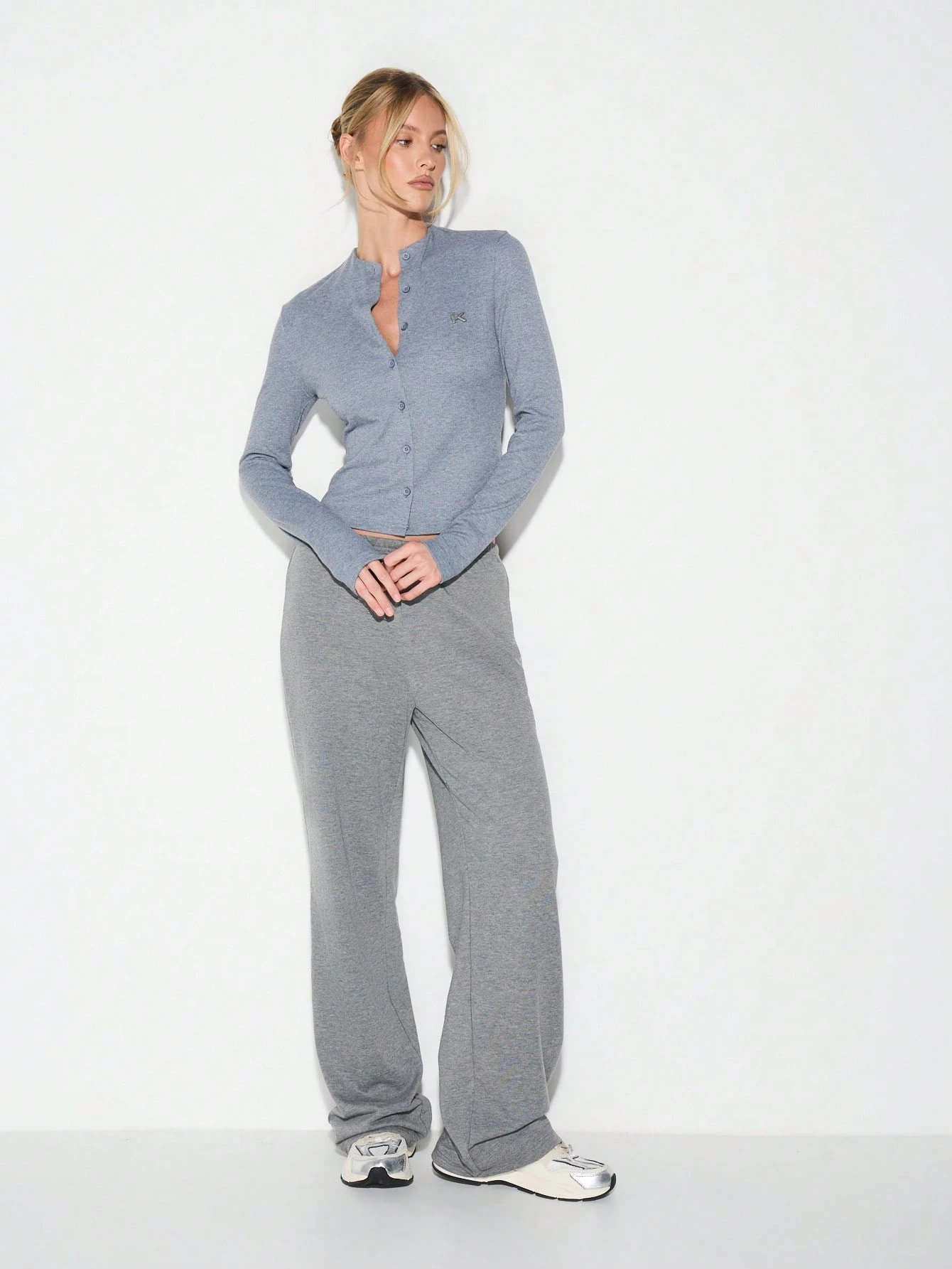 KIZN Cardigan in maglia a coste con bottoni sul davanti