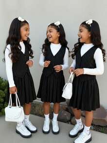 三件套女童学院风正式套装 | 黑白竖条纹图案 | 无袖纽扣背心 + 长袖罗纹高领上衣 + 百褶A字迷你裙 | 轻盈透气面料 | 时尚协调的校服套装 | 适合学术活动、演出和日常休闲穿着 | 春秋季百搭儿童衣橱套装 - 黑色 - 查看 2