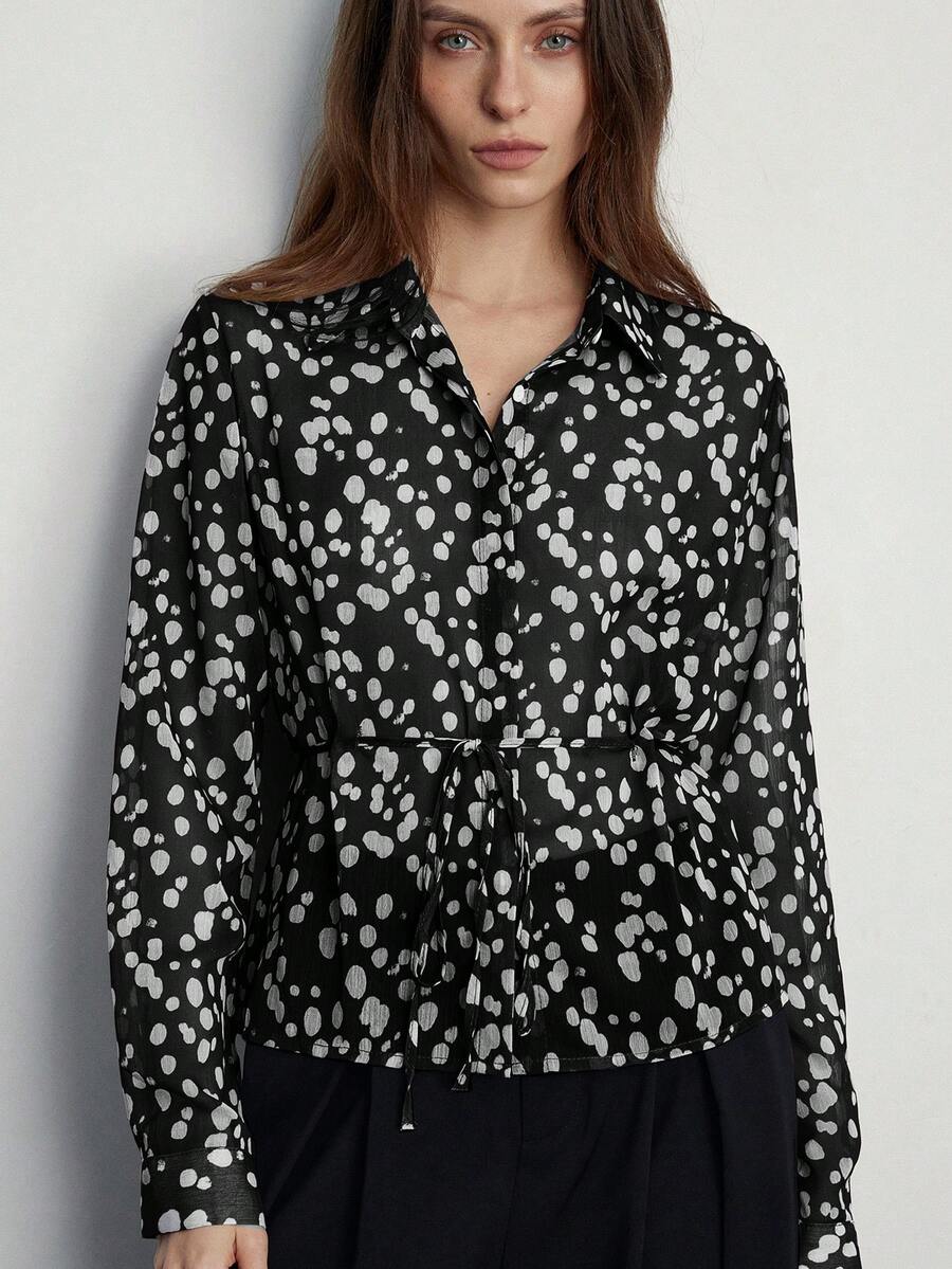 Aveloria Modichic Random Blue Polka Dot Print Shirt, Classic Collar Design, Drawstring Waist For Adjustable Fit, Suitable For Multiple Occasions - Black - View 1
