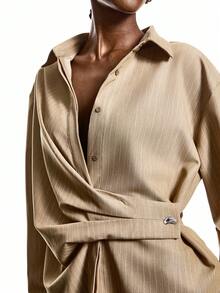 LYSMO 2025 Camicetta casual a righe minimalista per donne, camicia a righe di moda autunno e inverno, camicia casual da donna per Nuovo Anno, Ringraziamento, laurea, ritorno a scuola, insegnanti, collezione chic e alla moda da donna in stile Y2K anni 2000 - Cachi - Visualizzare 1