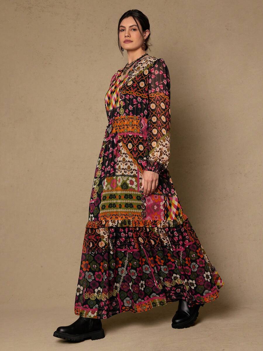 SHEIN VCAY 大码优雅波西米亚风黑色花卉、佩斯利花纹、腰果花印花女士长袖雪纺连衣裙 - 彩色 - 查看 1