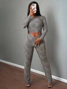 Slaydiva Casual All-Match Sexy Crop Top & Skinny Flare Pants 2 Pieces Set, Leopard Print - Black - View 3