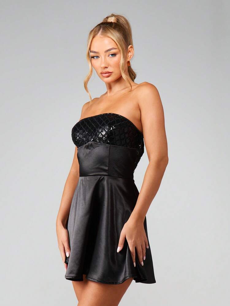 MISSGUIDED Abito mini con paillettes e schiena aperta, abito da sera senza spalline, linea ad A, aderente e svasato