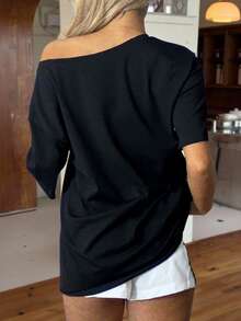 Muchica 音乐节休闲乐队图案印花黑色宽松落肩女式轻薄T恤，适合夏季穿着 - 黑色 - 查看 2