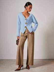 COSMINA 女士优雅金属纽扣V领开衫毛衣，秋冬季，蓝色开衫，女士开衫，浅蓝色上衣，浅蓝色女士上衣 - 淺藍色 - 查看 3