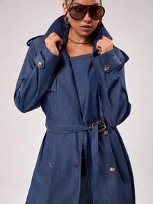 EURMUSE 女士蓝色牛仔布质感长款风衣 – 金色纽扣细节，腰部系带，全长天丝仿牛仔面料 - 藍色 - 查看 8
